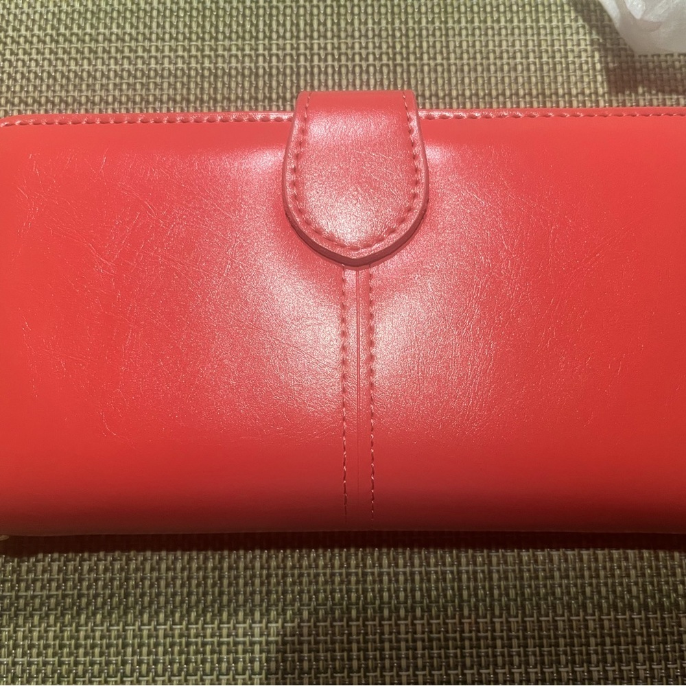 Large wallet with wristlet